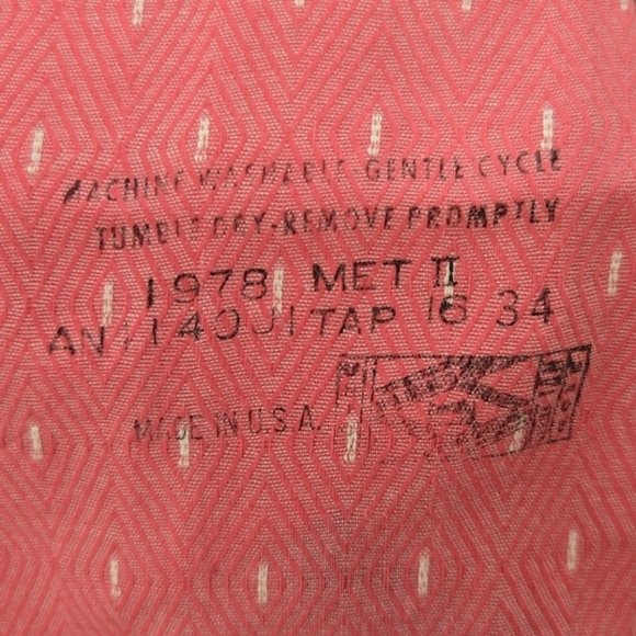 Vintage Arrow Collar Man Button Down Shirt - Picture 3 of 3